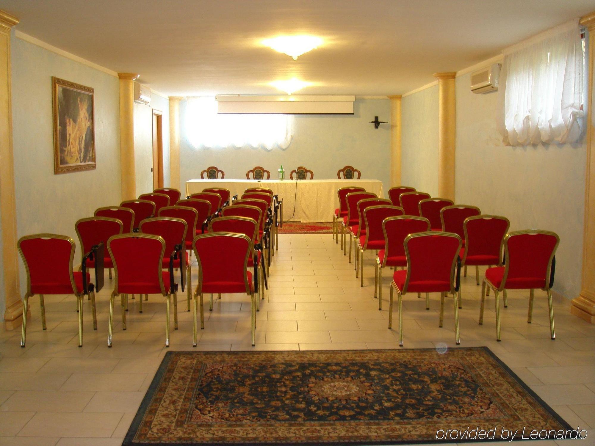 Hotel Parco Serrone Corato Faciliteiten foto