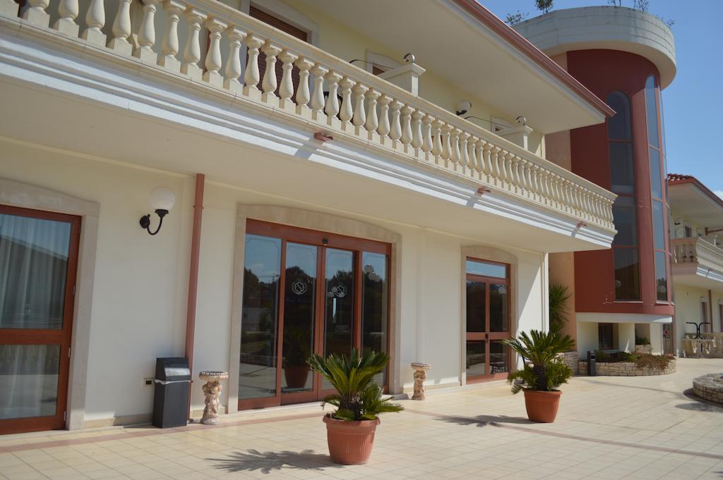 Hotel Parco Serrone Corato Buitenkant foto